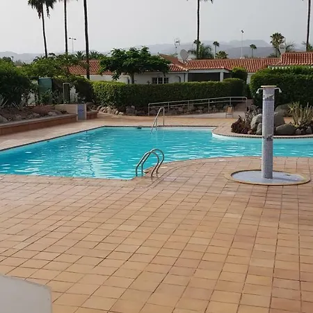 Pool & Wifi Free Shared Flat Private By Ocean Park Semesterbostad